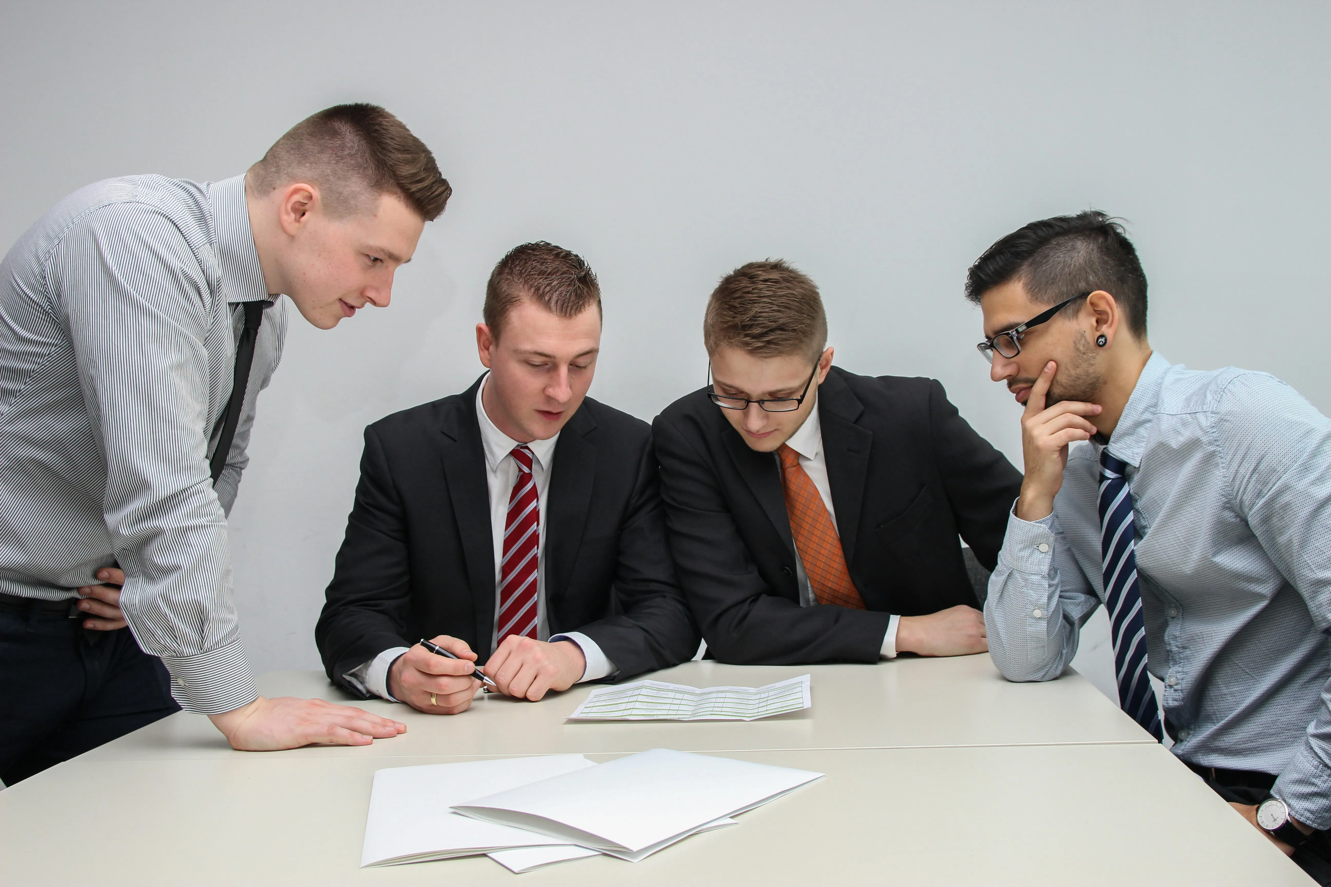 1. The Sales Team That Looked Like an Army but Fought Like a Crowd